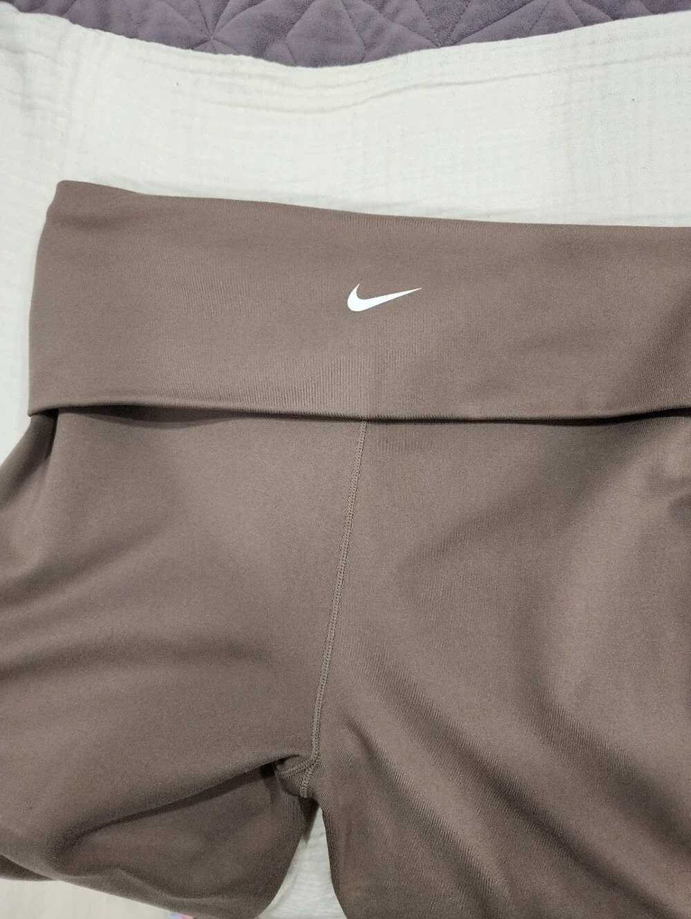Nike One Dri-FIT High-Waisted Fold-Over Flared Leggings Mink Brown Medium M - Picture 8 of 16